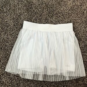 Alo Yoga white mesh skirt xs